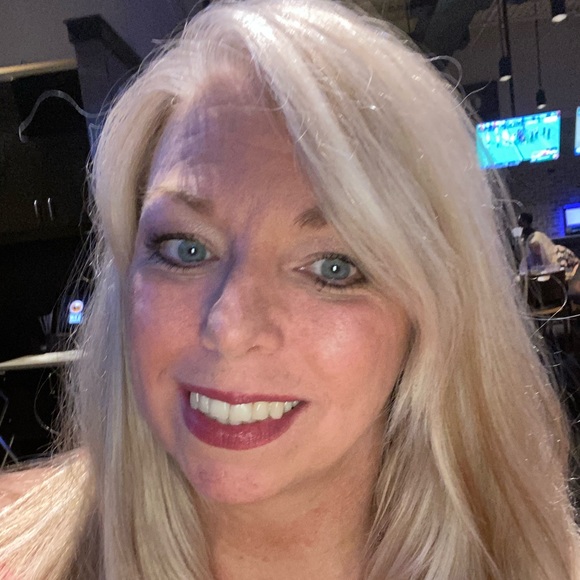 Meet your Posher, Casey - Picture 1 of 1